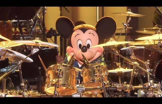 Mickey Mouse “Friend Like Me” Performance – Mickey’s 90th Spectacular